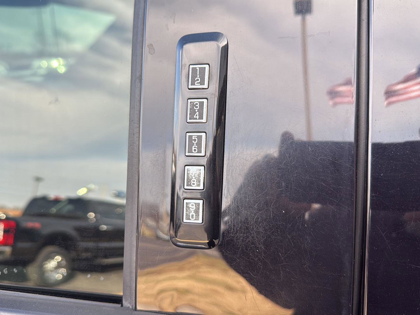 Used 2018 Ford F150 XLT w/ Equipment Group 302A Luxury image 19