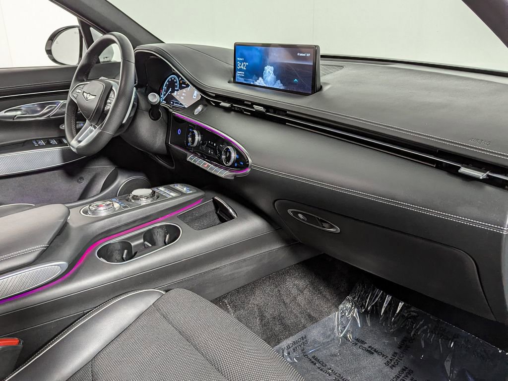 Used 2023 Genesis GV70 2.5T w/ Sport Prestige Package image 28