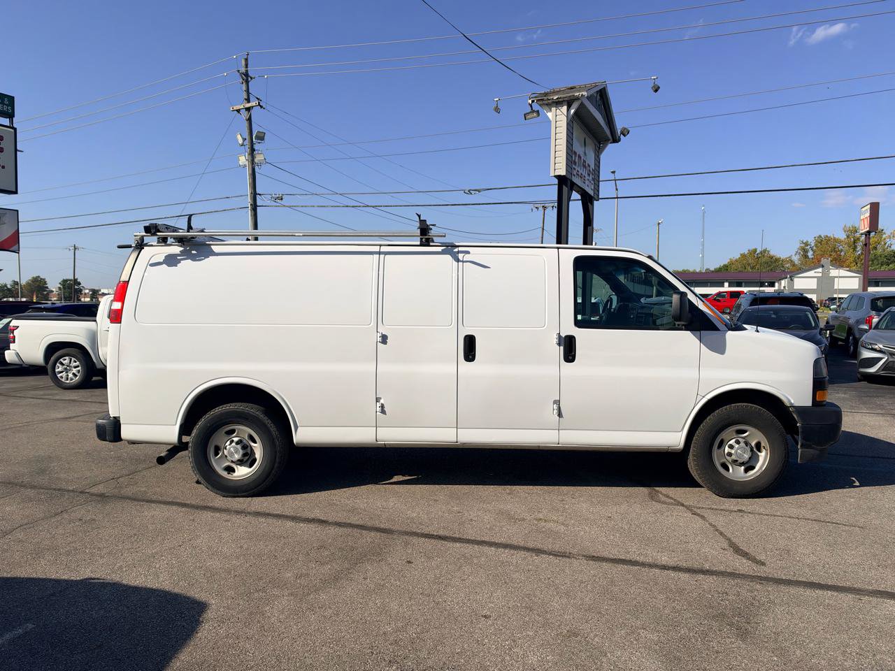 Used 2019 Chevrolet Express 2500 Extended w/ Communications Package RWD image 6