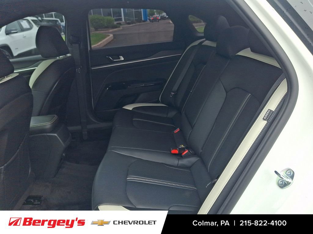 Used 2026 Kia K5 GT-Line w/ GT-Line Premium Package FWD image 12