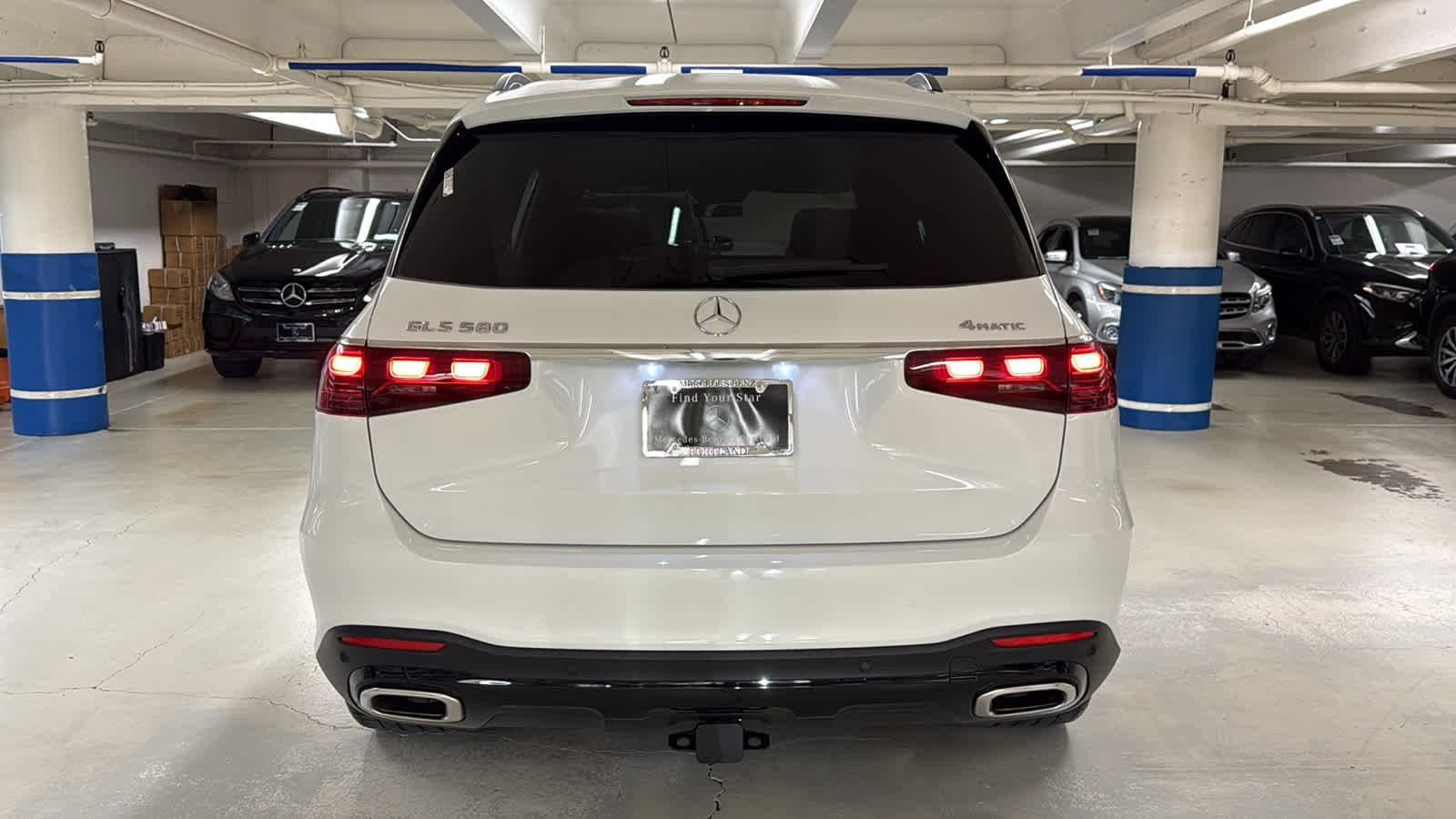 Used 2024 Mercedes-Benz GLS 580 4MATIC image 7