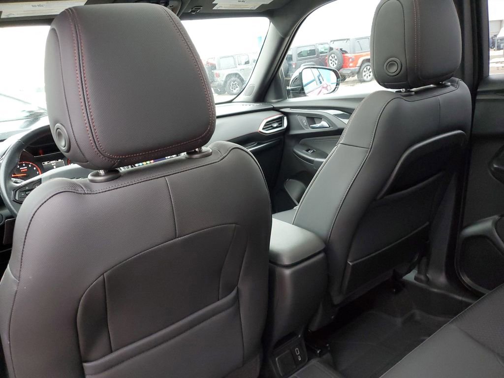 Certified 2021 Chevrolet TrailBlazer RS w/ Sun and Liftgate Package image 38