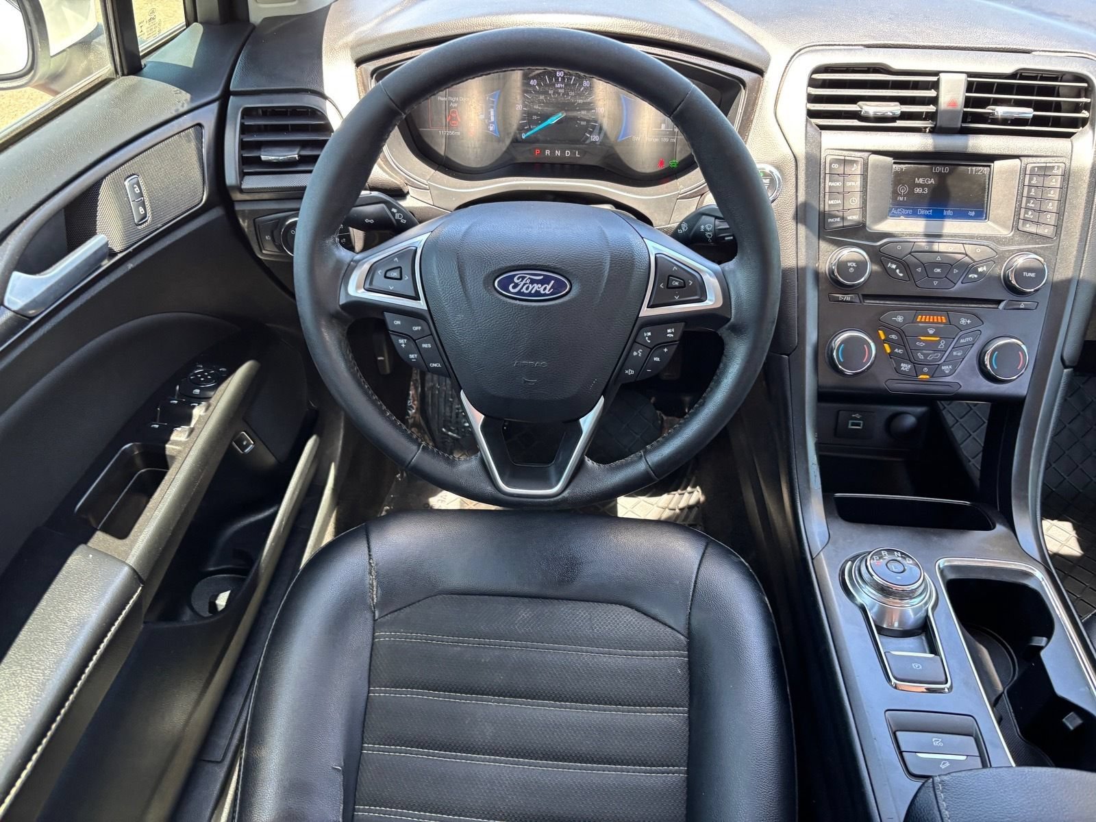 Used 2018 Ford Fusion SE w/ Equipment Group 601A FWD image 13