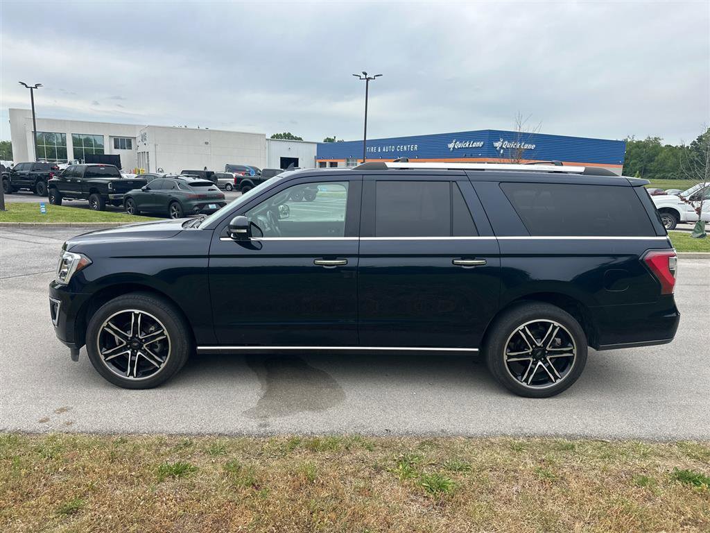 Used 2021 Ford Expedition Max Limited AWD/4WD image 3