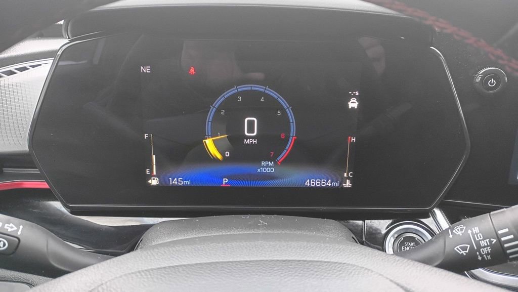 Used 2025 Chevrolet Trax RS w/ Driver Confidence Package image 11