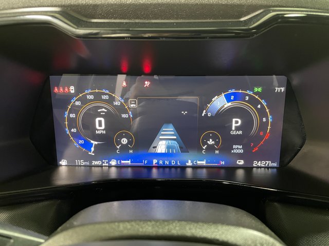 Used 2024 Chevrolet Colorado Z71 w/ Z71 Convenience Package 2 AWD/4WD image 15