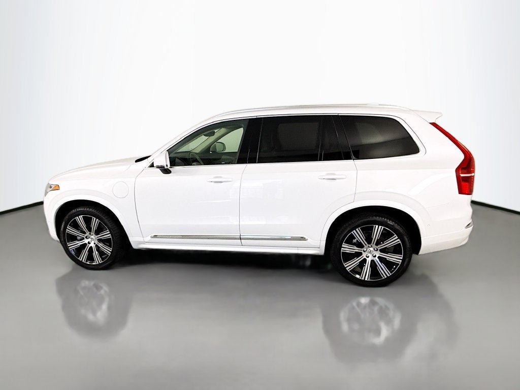 Used 2024 Volvo XC90 T8 Plus w/ Protection Package Premier AWD/4WD image 2