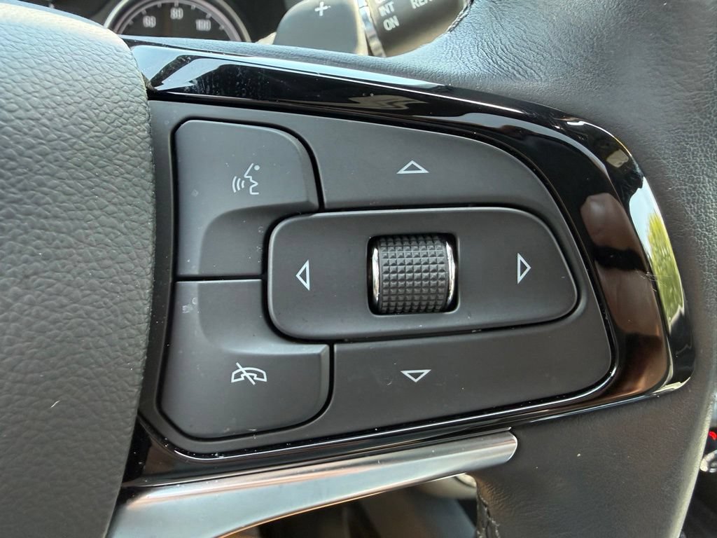 Used 2023 Buick Enclave Essence w/ Experience Buick Package AWD/4WD image 49