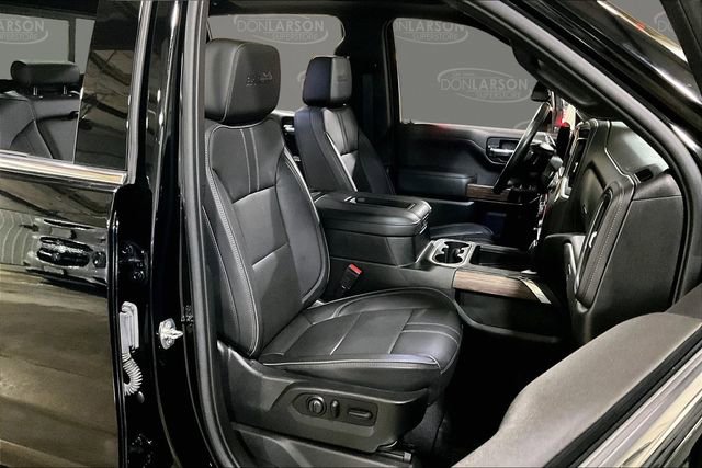 Used 2022 Chevrolet Silverado 1500 High Country w/ Technology Package image 16