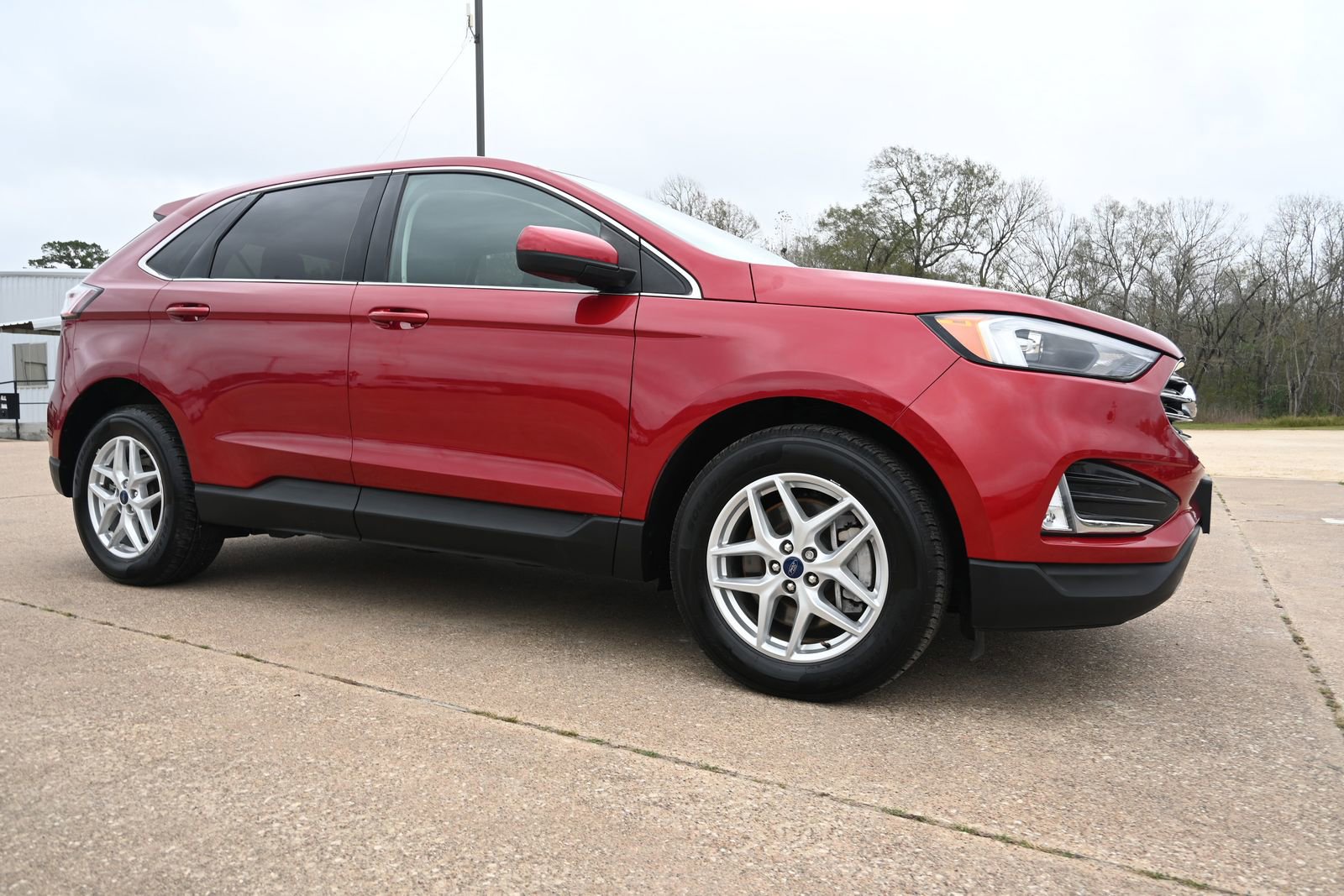 Used 2022 Ford Edge SEL w/ Convenience Package image 5