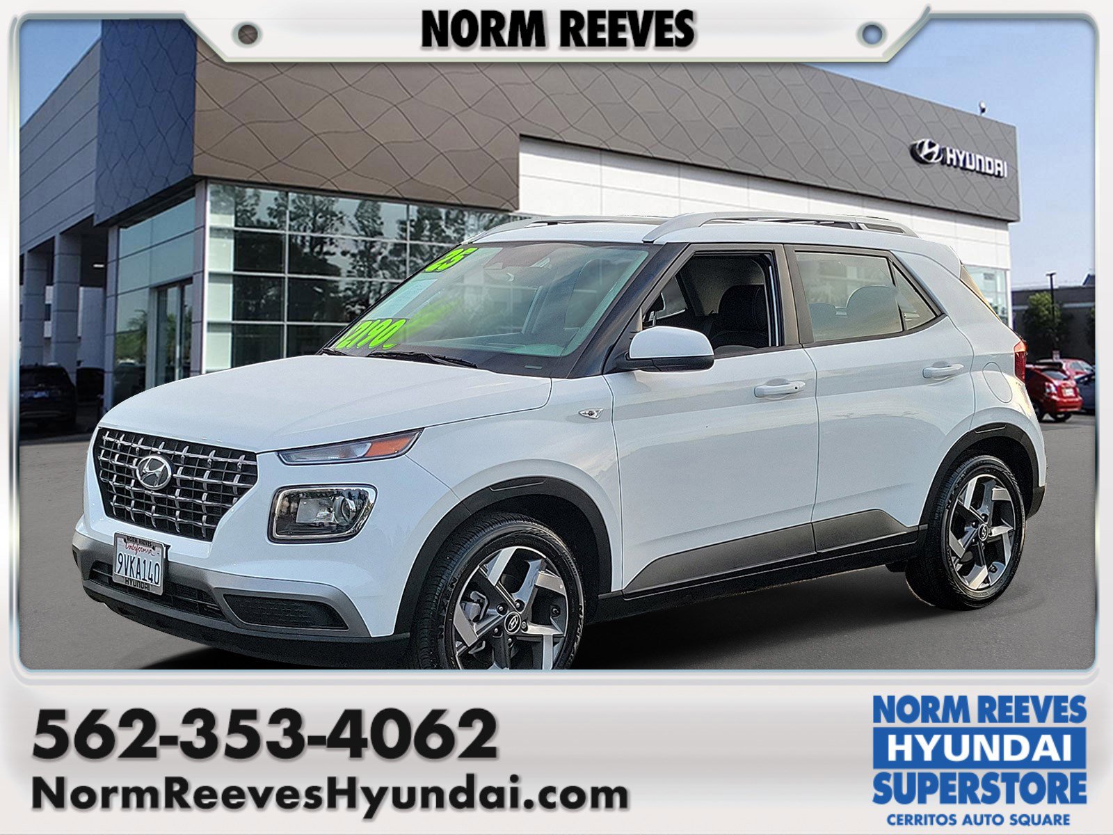 Certified 2025 Hyundai Venue SEL image 1