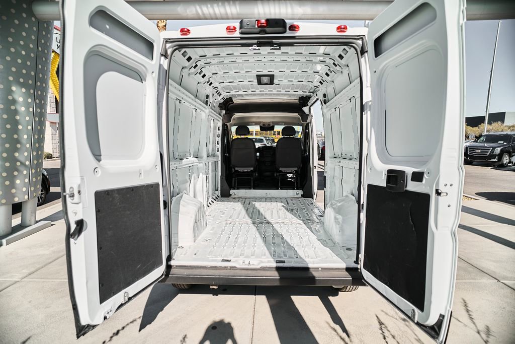 Used 2025 RAM ProMaster 2500 w/ Convenience Group FWD image 12