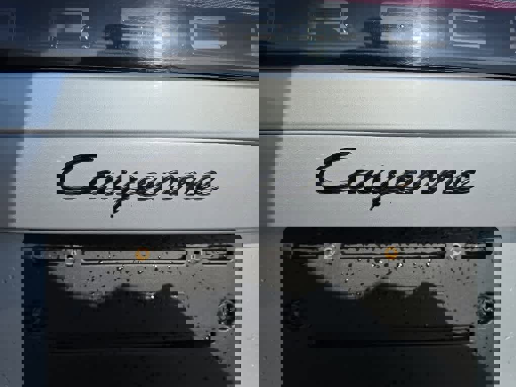 Used 2021 Porsche Cayenne AWD/4WD image 8