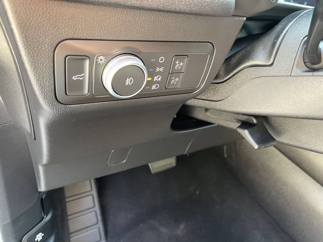 Used 2022 Ford Escape Titanium w/ Class II Trailer Tow Package AWD/4WD image 28