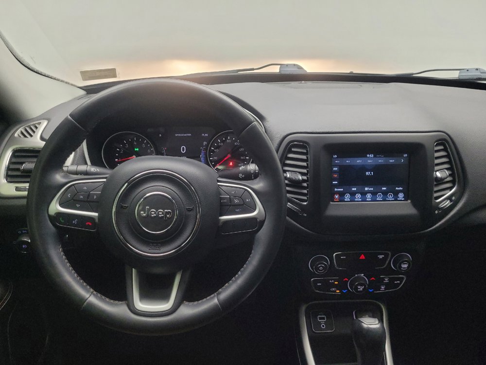 Used 2018 Jeep Compass Latitude w/ Popular Equipment Group FWD image 22