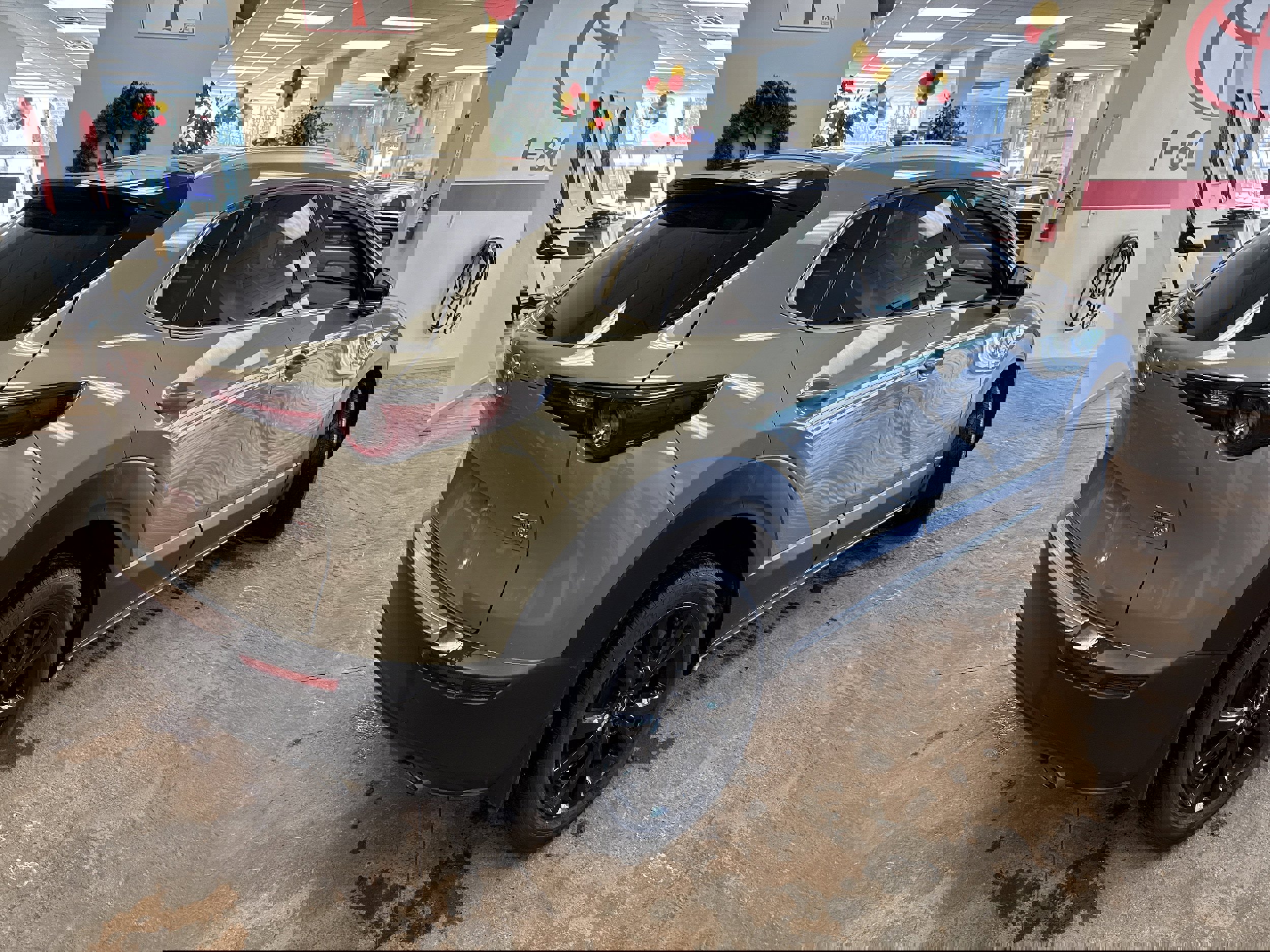 Used 2024 MAZDA CX-30 Carbon image 15