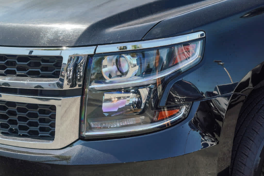 Used 2015 Chevrolet Suburban LT AWD/4WD image 8