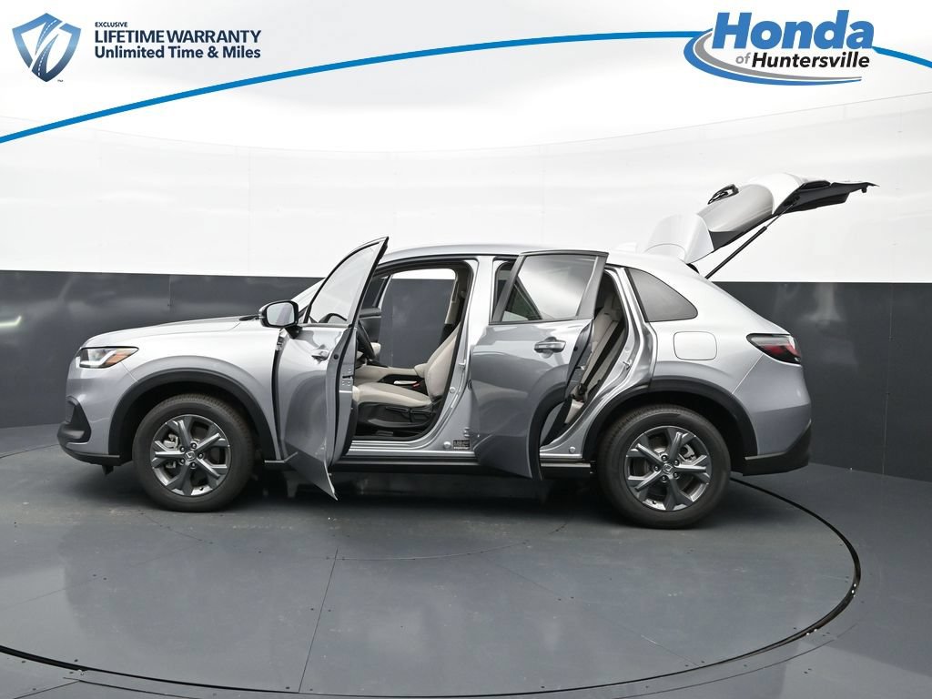 New 2026 Honda HR-V LX image 42