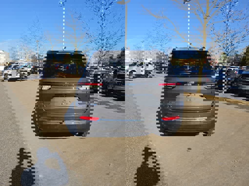 Used 2024 Jeep Grand Cherokee Limited 4xe AWD/4WD image 5