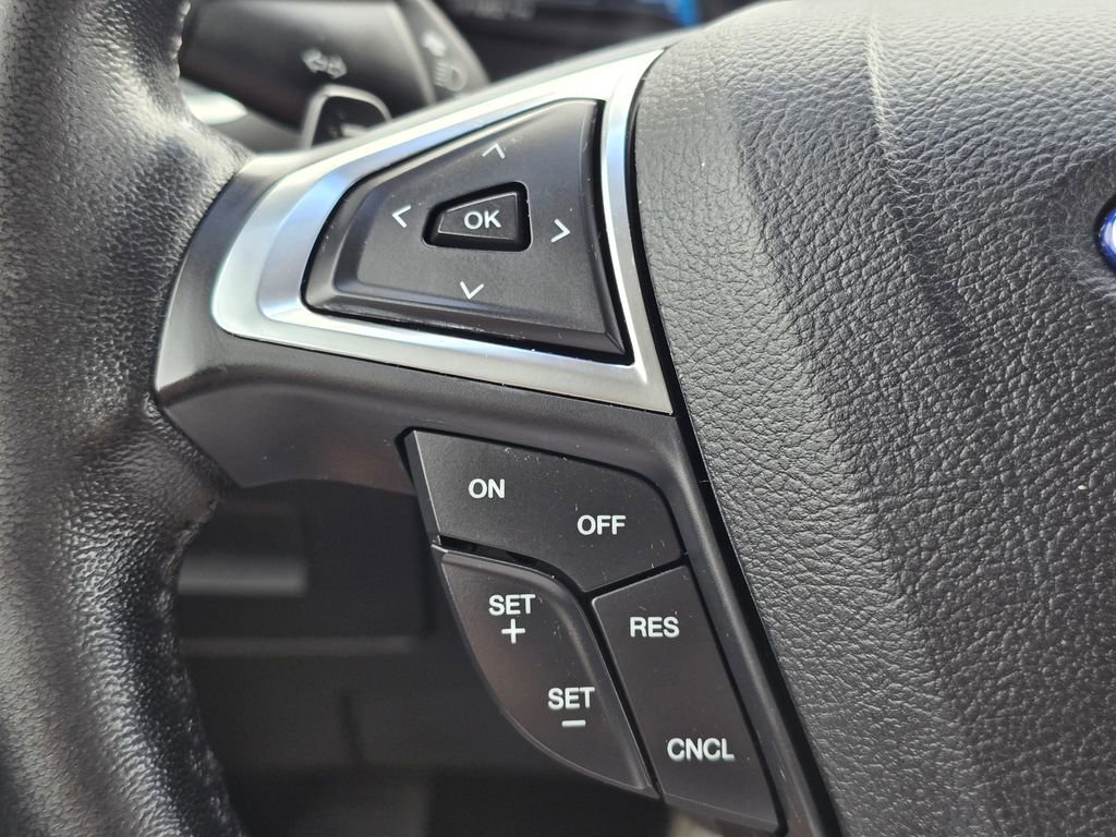 Used 2017 Ford Edge SEL w/ Equipment Group 201A image 34