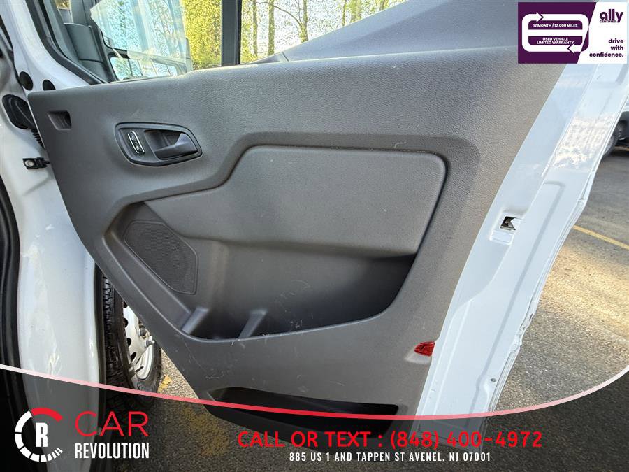 Used 2023 Ford Transit 250 Medium Roof AWD image 28