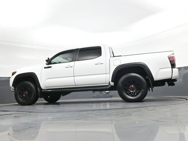 Used 2017 Toyota Tacoma TRD Pro AWD/4WD image 32