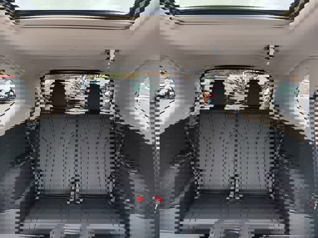 Used 2023 Acura MDX SH-AWD image 18