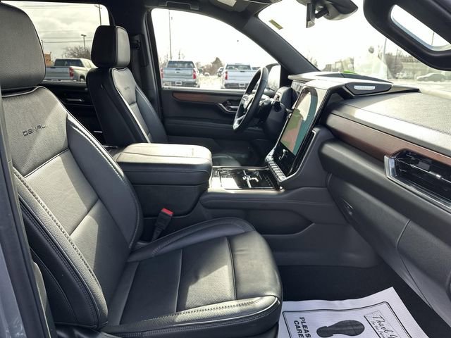 Certified 2025 GMC Yukon Denali image 23