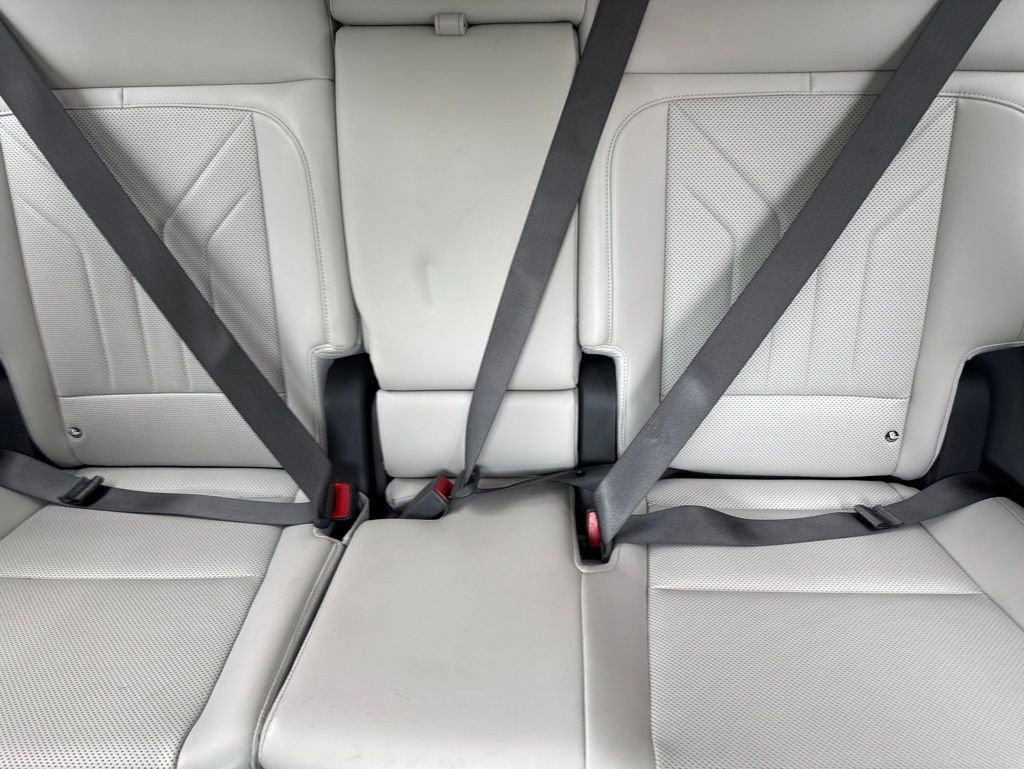 Used 2025 Hyundai Santa Fe SEL FWD image 28