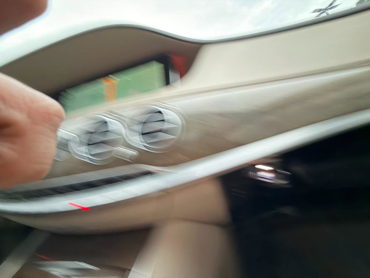 Used 2017 Mercedes-Benz S 550 Sedan image 24