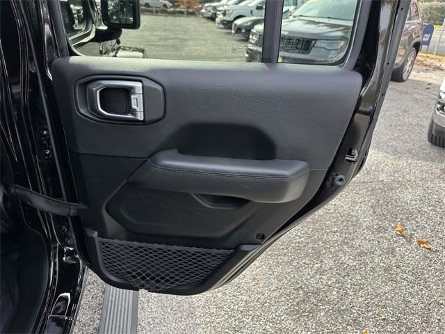 Certified 2020 Jeep Wrangler Unlimited Sahara image 26