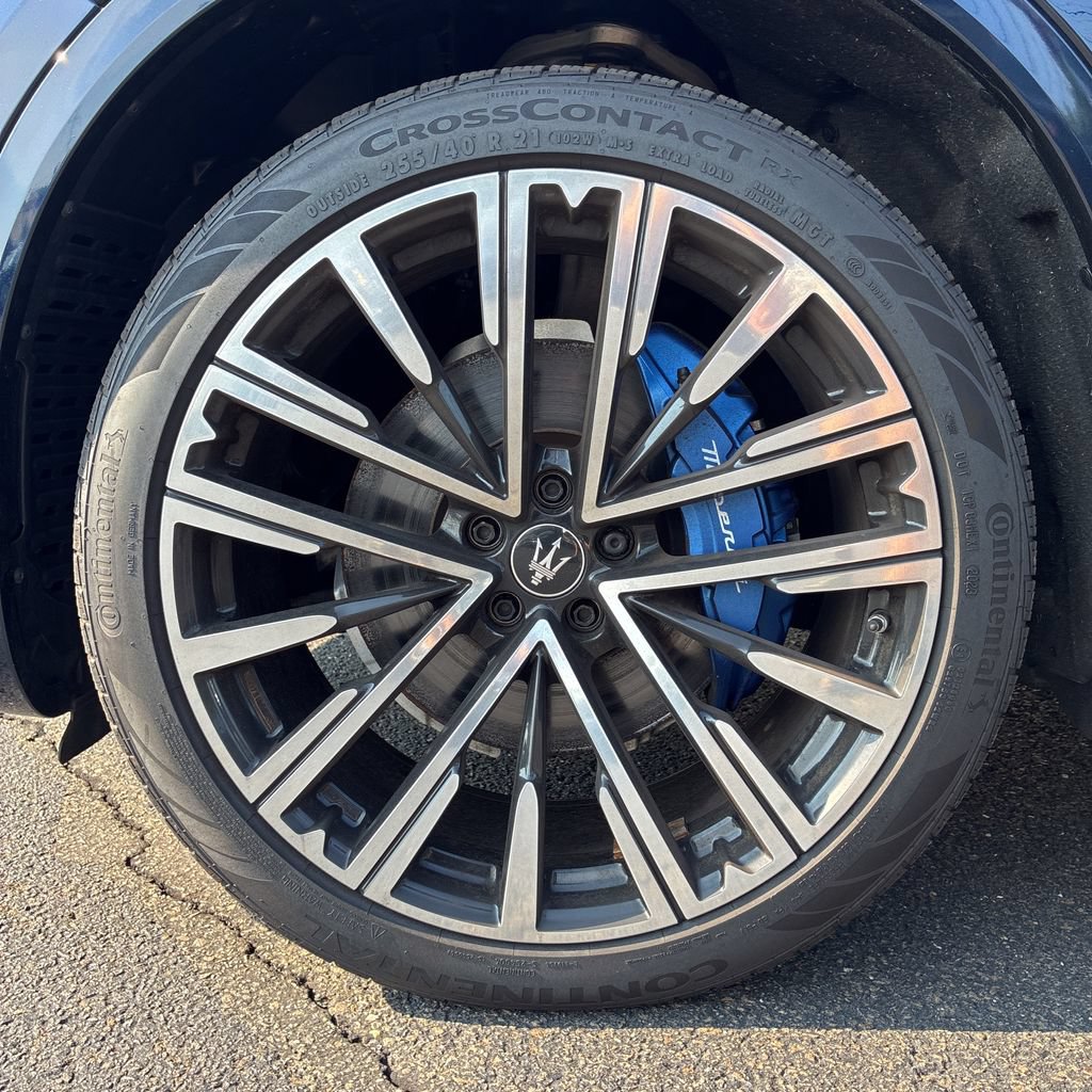 Used 2023 Maserati Grecale Modena AWD/4WD image 11