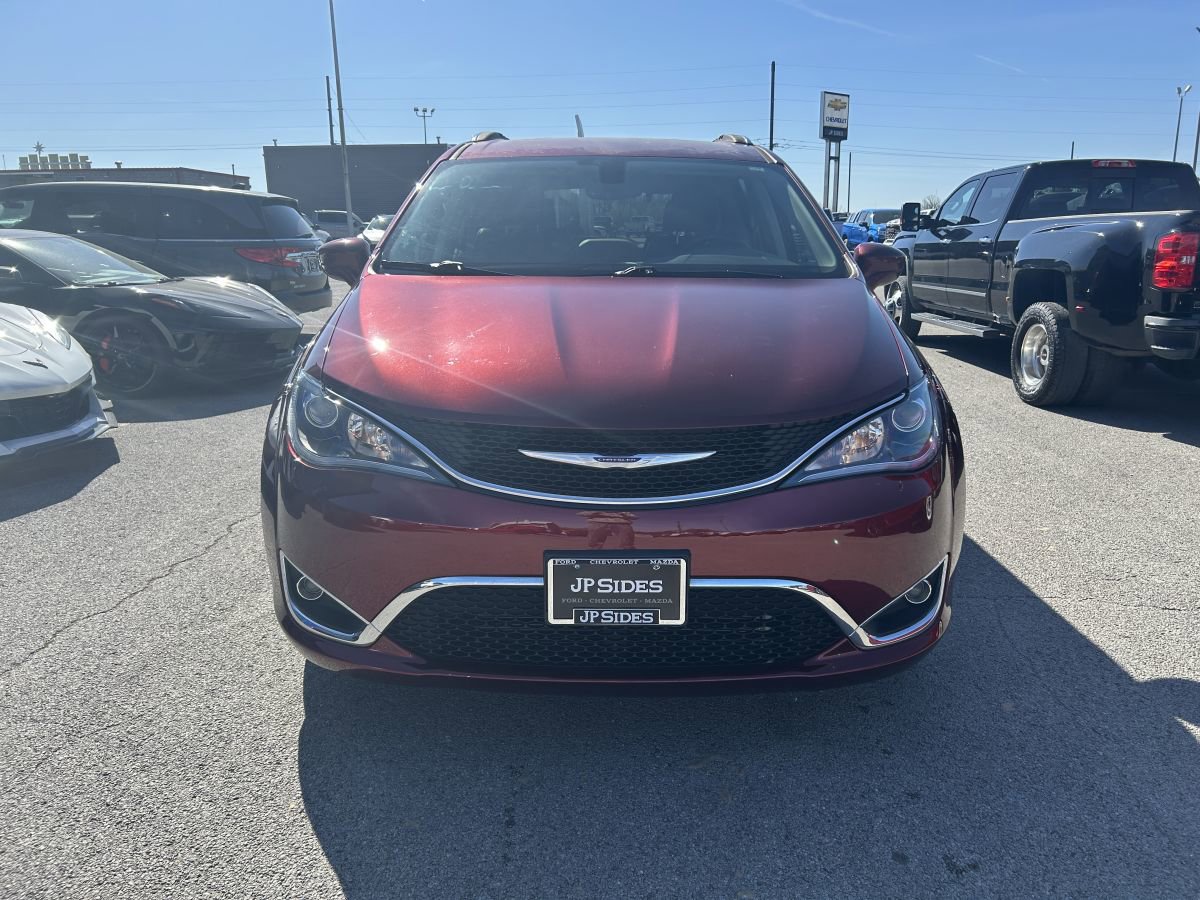 Used 2020 Chrysler Pacifica Touring-L image 7