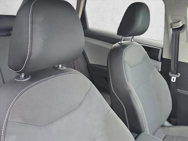 Used 2022 Volkswagen Taos SE image 22