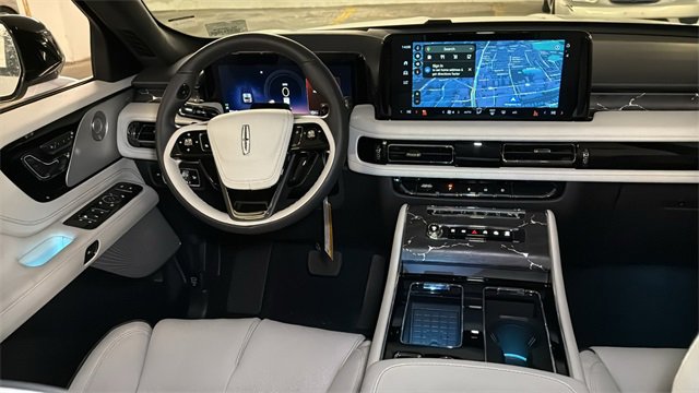 New 2026 Lincoln Aviator Black Label w/ Black Label Special Edition image 20