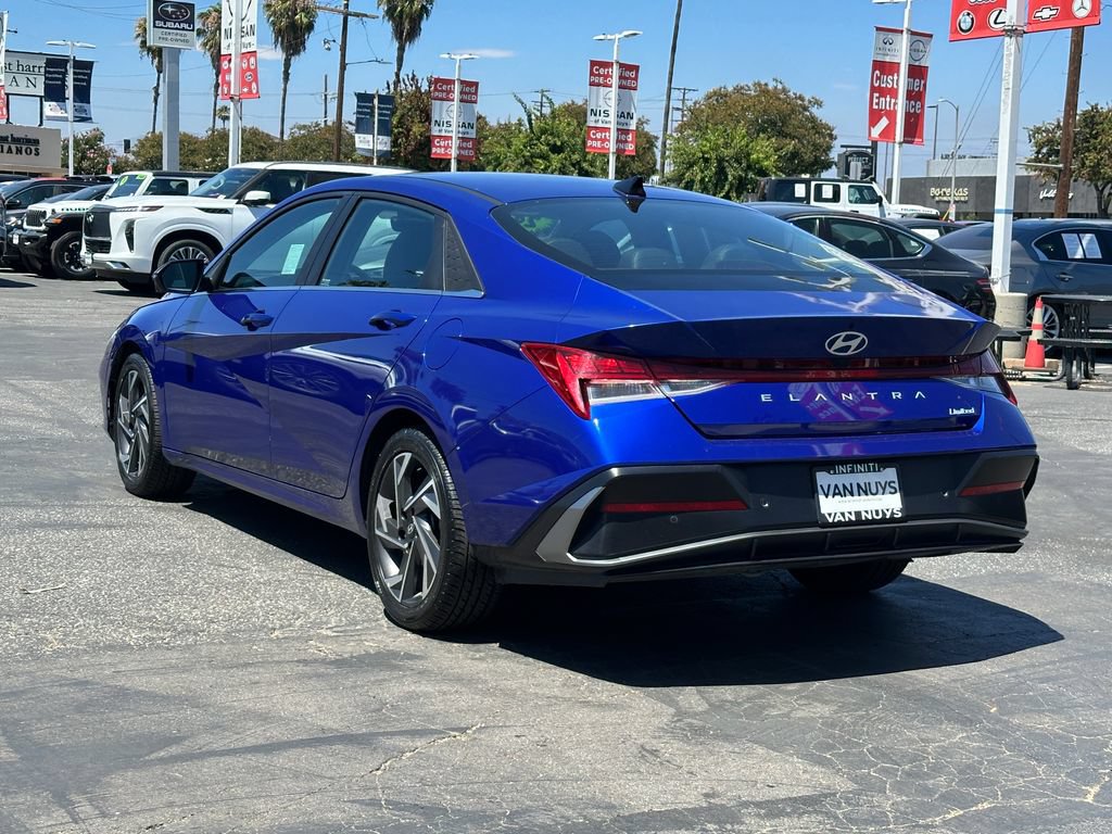 Used 2024 Hyundai Elantra Limited FWD image 4