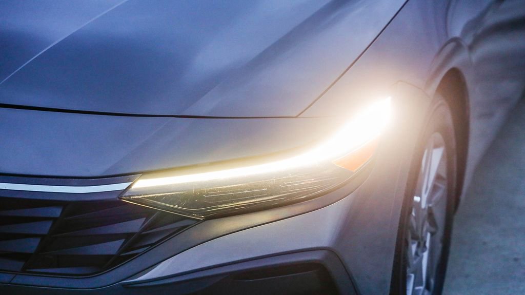 Used 2024 Hyundai Elantra SEL image 5