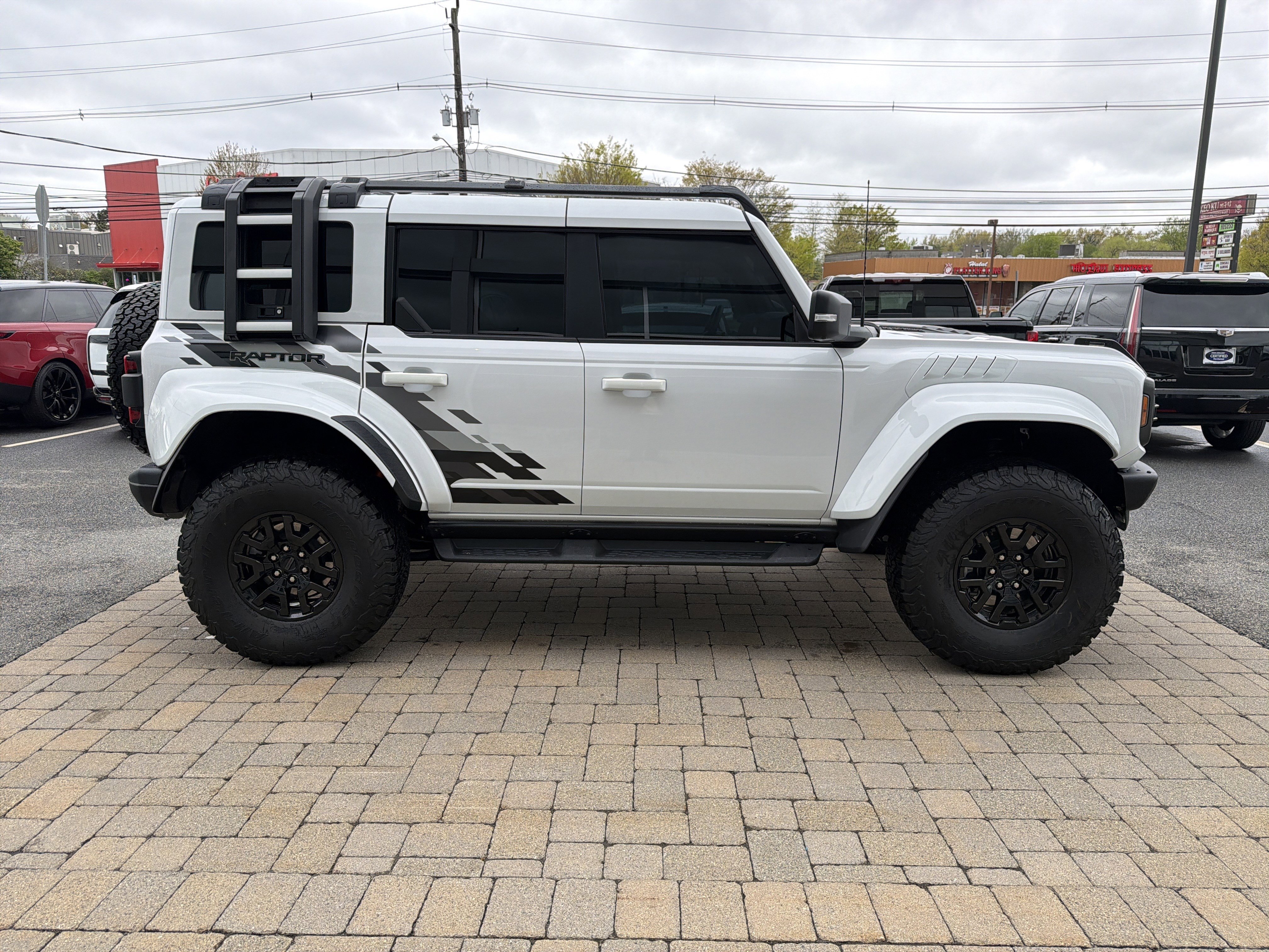 Used 2025 Ford Bronco Raptor image 10