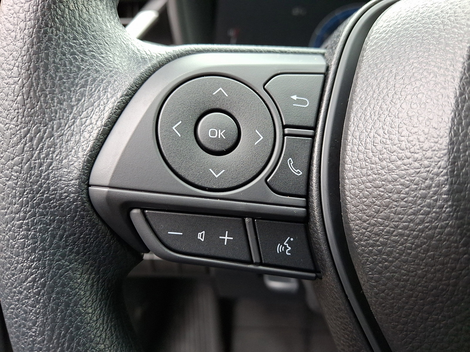 Used 2026 Toyota Corolla LE FWD image 20