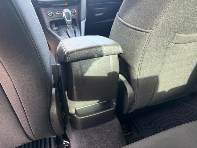Used 2018 Ford Focus SE FWD image 17