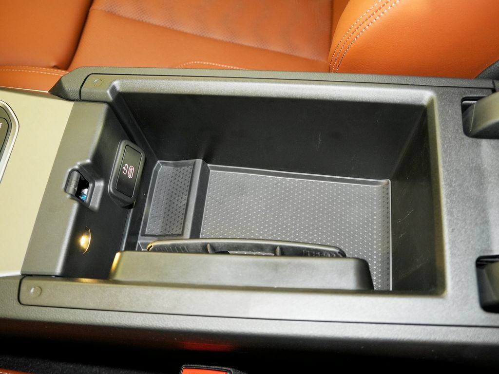 Used 2025 BMW M3 w/ Executive Package RWD image 41
