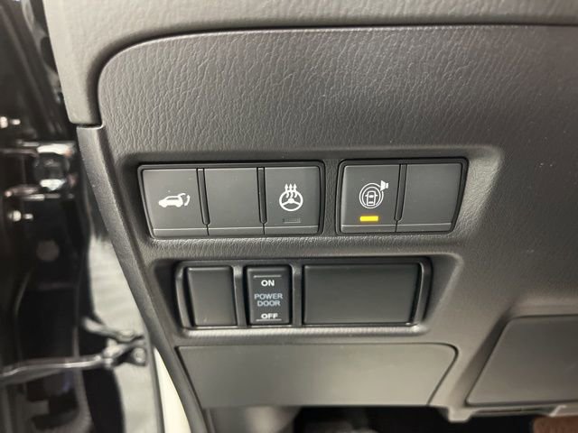 Used 2024 Nissan Armada Platinum w/ Captain's Chairs Package image 34