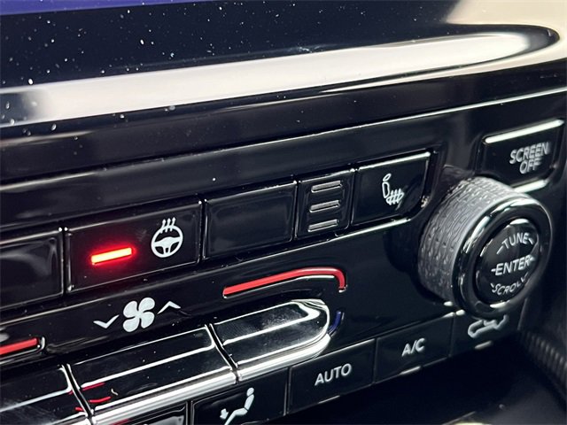 New 2025 Jeep Grand Cherokee Limited w/ Black Appearance Package image 29