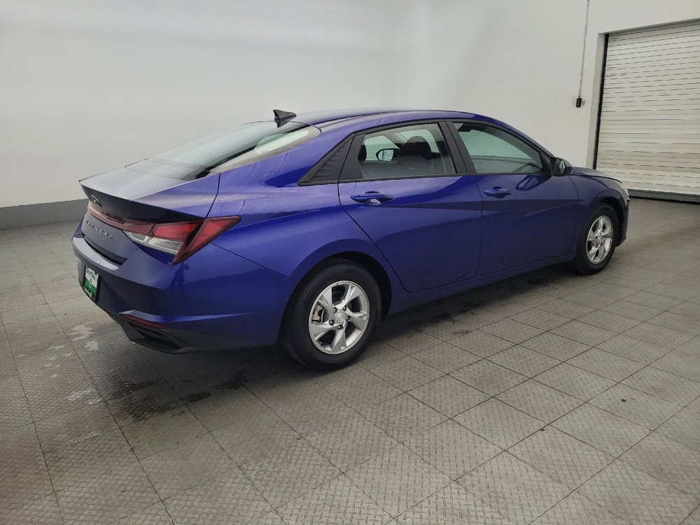 Used 2022 Hyundai Elantra SE image 10