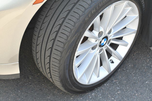 Used 2011 BMW 335i xDrive Sedan AWD/4WD image 11