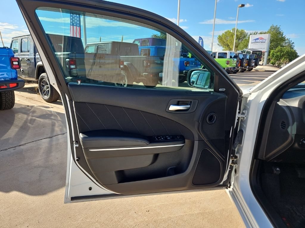 Certified 2023 Dodge Charger SXT RWD image 12