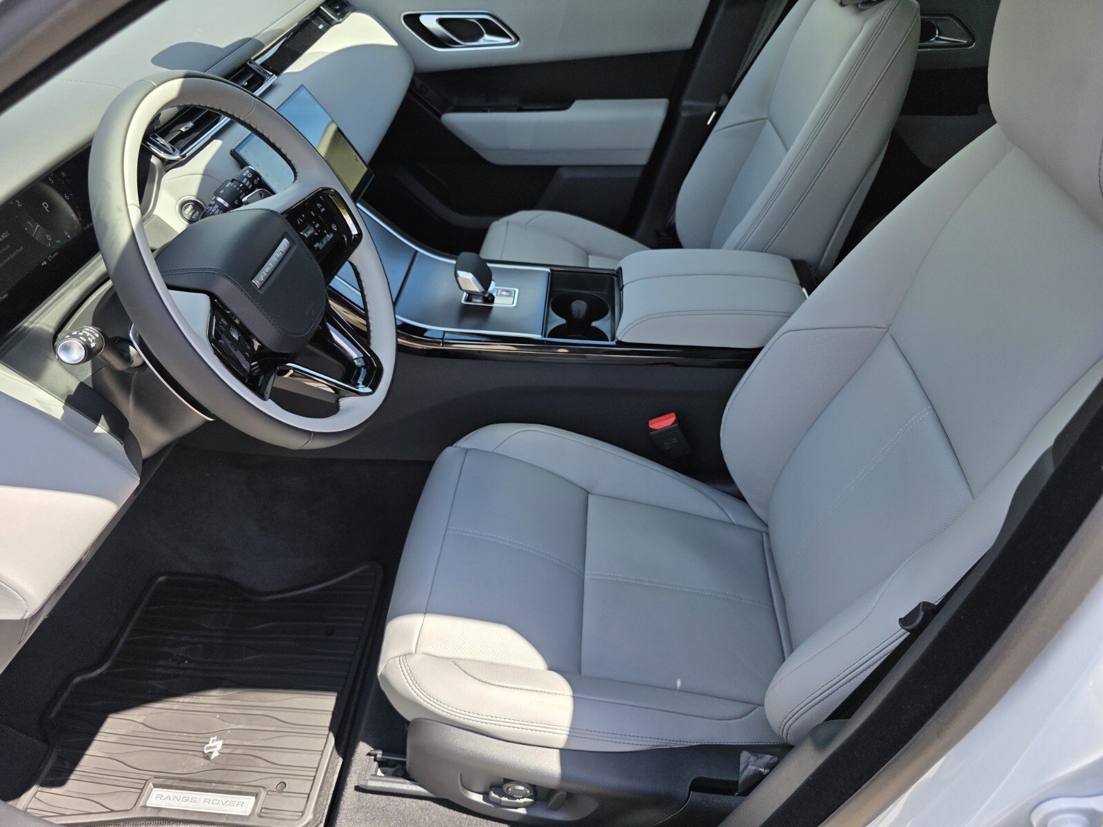 New 2026 Land Rover Range Rover Velar Belgravia AWD/4WD image 10