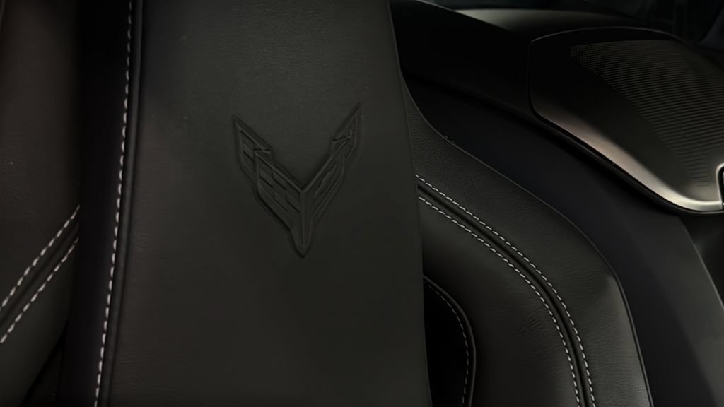 Used 2024 Chevrolet Corvette Stingray Preferred Cpe w/ Battery Protection Package RWD image 13