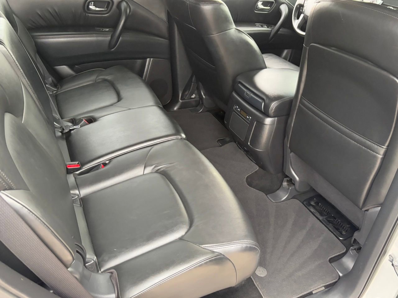 Certified 2022 Nissan Armada SV image 39
