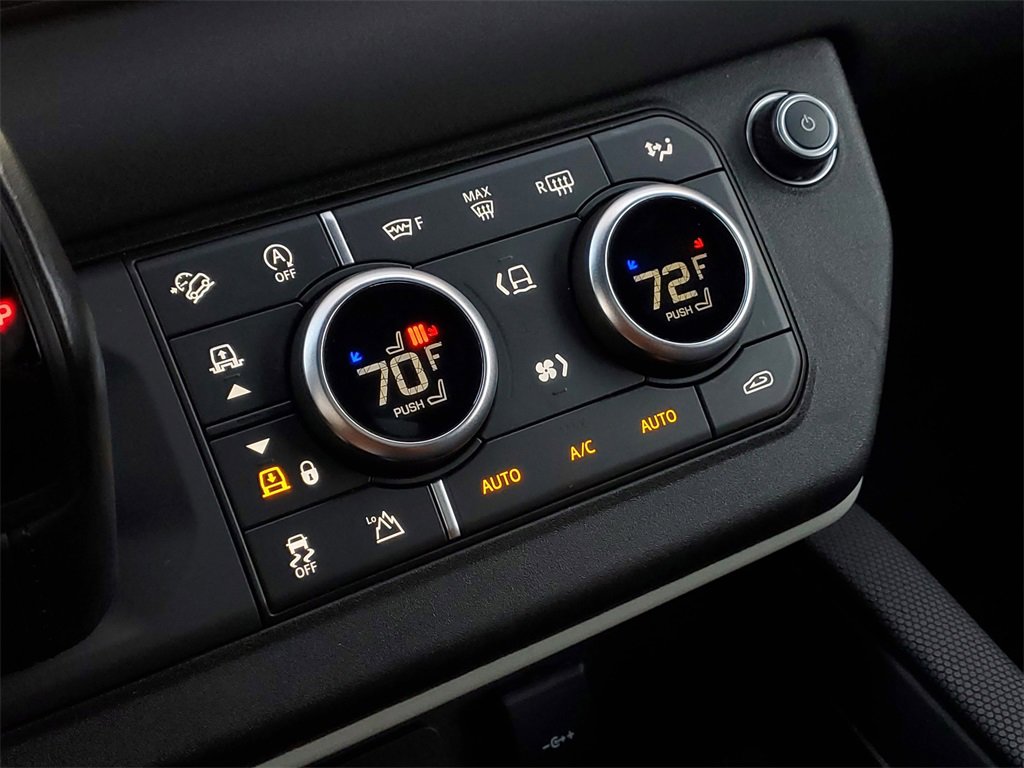 Used 2022 Land Rover Defender 90 X-Dynamic S image 25